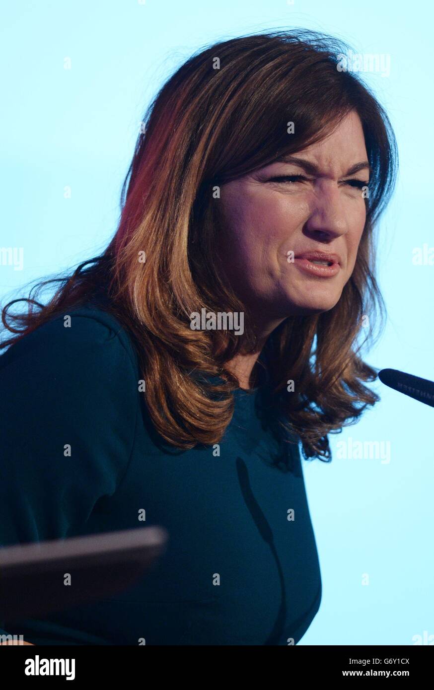 Le vice-président de West Ham United et l'ambassadeur de la petite entreprise, Karren Brady, s'exprime à la conférence annuelle de la Chambre de commerce britannique à Londres. Banque D'Images