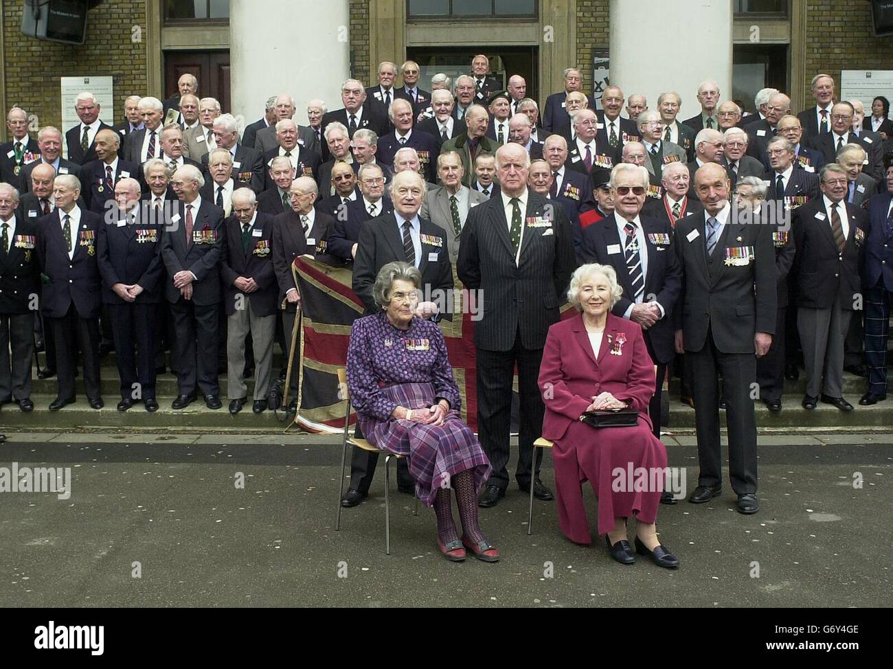 DAME VERA LYNN AU 90 Quatorzième réunion de l'Armée Banque D'Images