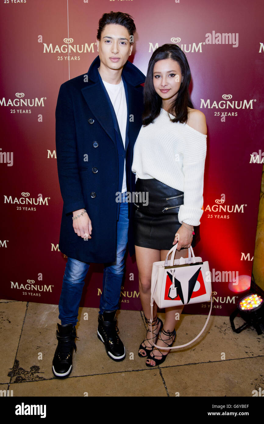 Fête d'anniversaire de Magnum avec Henry Holland - Londres. Fête d'anniversaire de 25ème au Home House à Londres. Banque D'Images