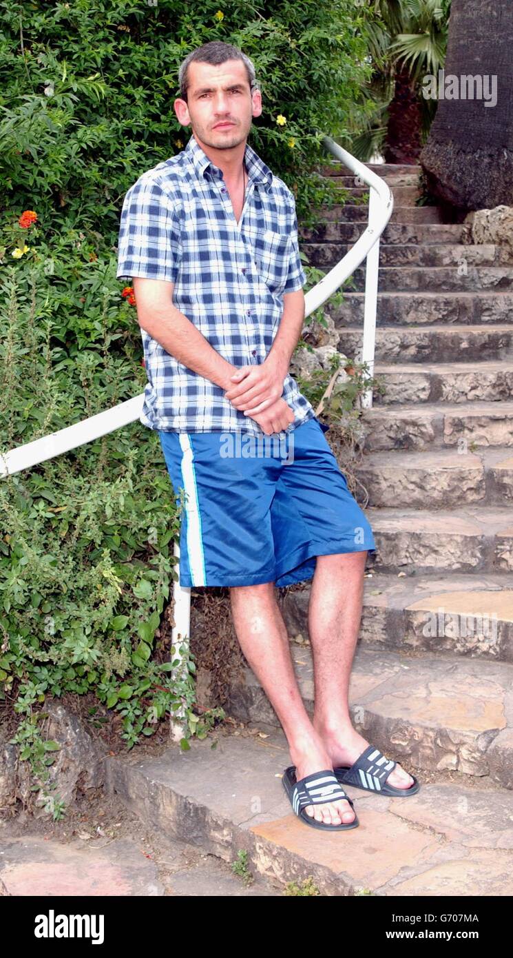 L'acteur Kieran O'Brien, star du nouveau film de Michael Winterbottom « Nine Songs » - qui est le film le plus sexuellement explicite de l'histoire du cinéma britannique traditionnel - lors d'un phocall au Grand Hotel lors du 57e Festival de Cannes en France. Banque D'Images