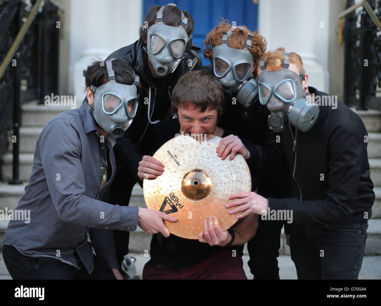 Les armes de percussion de masse posent pour des photos à la Mansion House à Dublin lors du lancement de MusicTown, un tout nouveau festival de musique pour Dublin en 2015. Banque D'Images