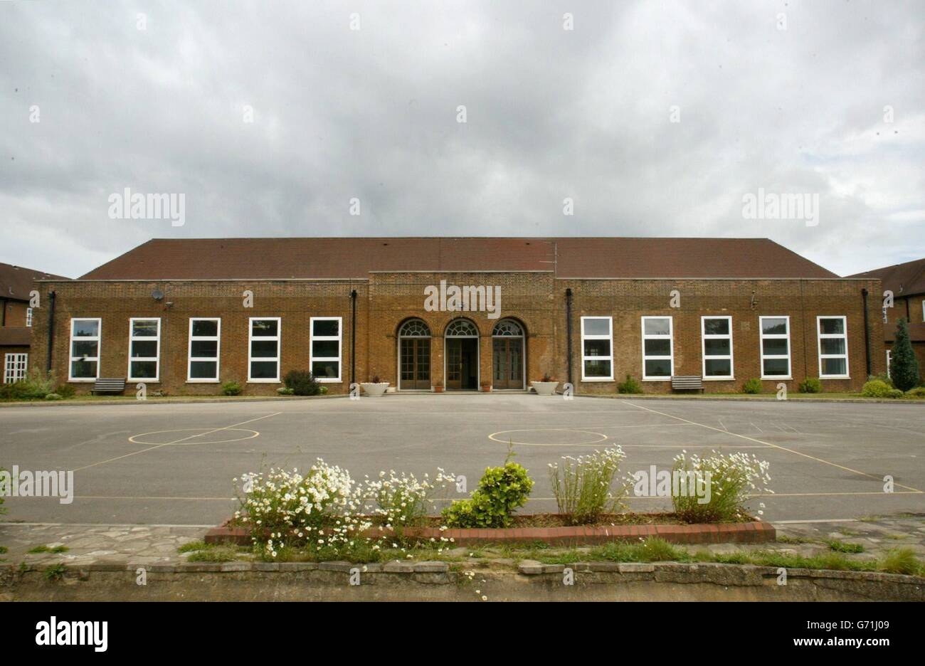Un point de vue, du centre d'expulsion de l'immigration de Lindholme dans le Yorkshire du Sud qui a été condamné pour son état crasseux et délabré. L'inspecteur en chef des prisons Anne Owers a exprimé son choc et sa préoccupation face aux conditions à l'intérieur du centre, qui abrite 112 personnes, et a demandé au Home Office de reconsidérer la question de savoir si Lindholme était un lieu approprié pour les détenus de l'immigration. Banque D'Images