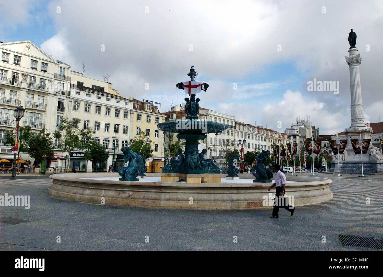 Place Rossio à Lisbonne, où un Britannique a été poignardé à mort vers 4 heures après la victoire de l'Angleterre sur la Croatie lors du tournoi Euro 2004.La police portugaise a déclaré qu'un ukrainien était détenu dans le cadre de ce meurtre, qui aurait été commis lors d'une tentative de vol. Banque D'Images