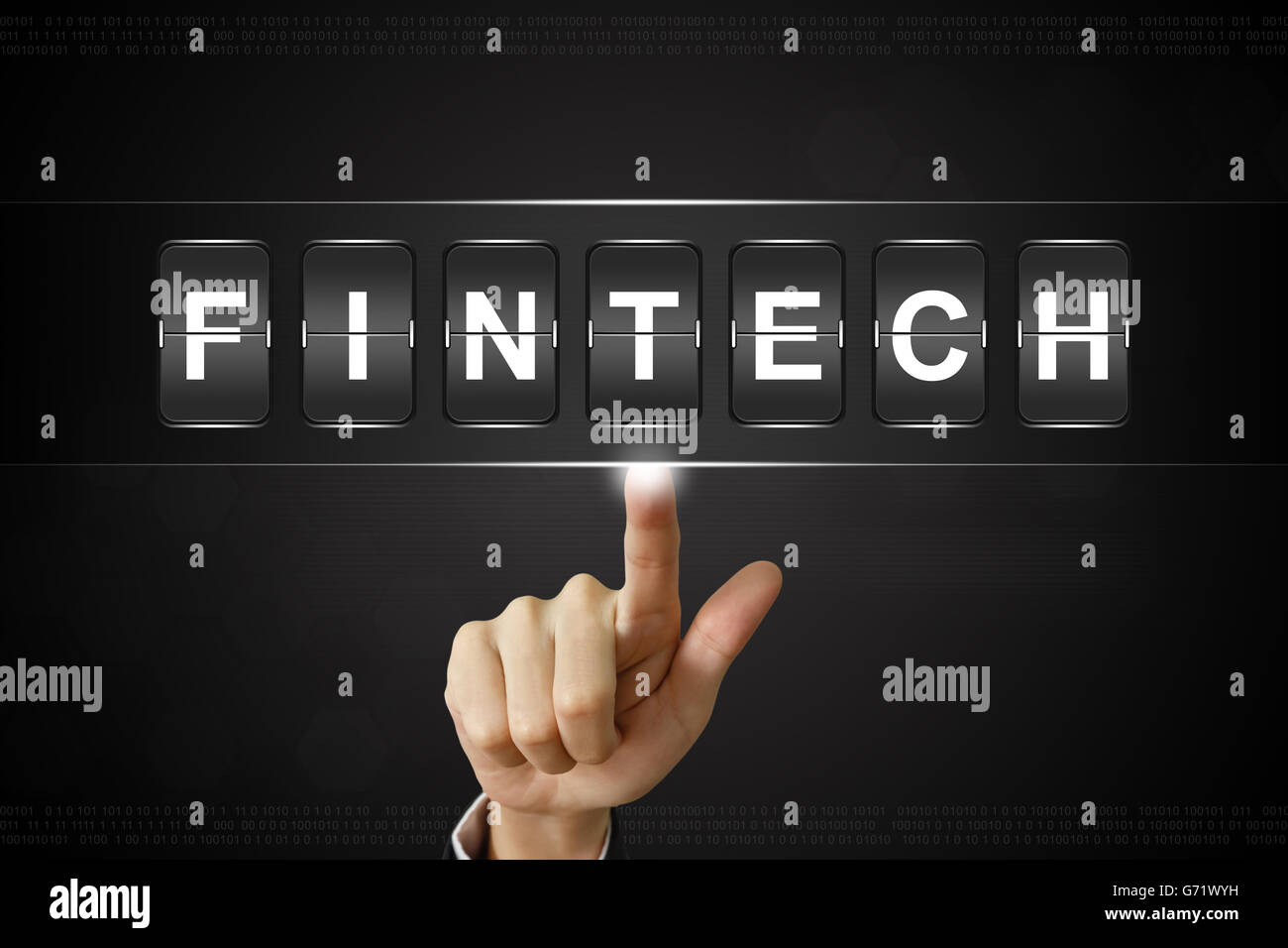 La main d'affaires financières ou en poussant sur la technologie fintech Flipboard Afficher Banque D'Images
