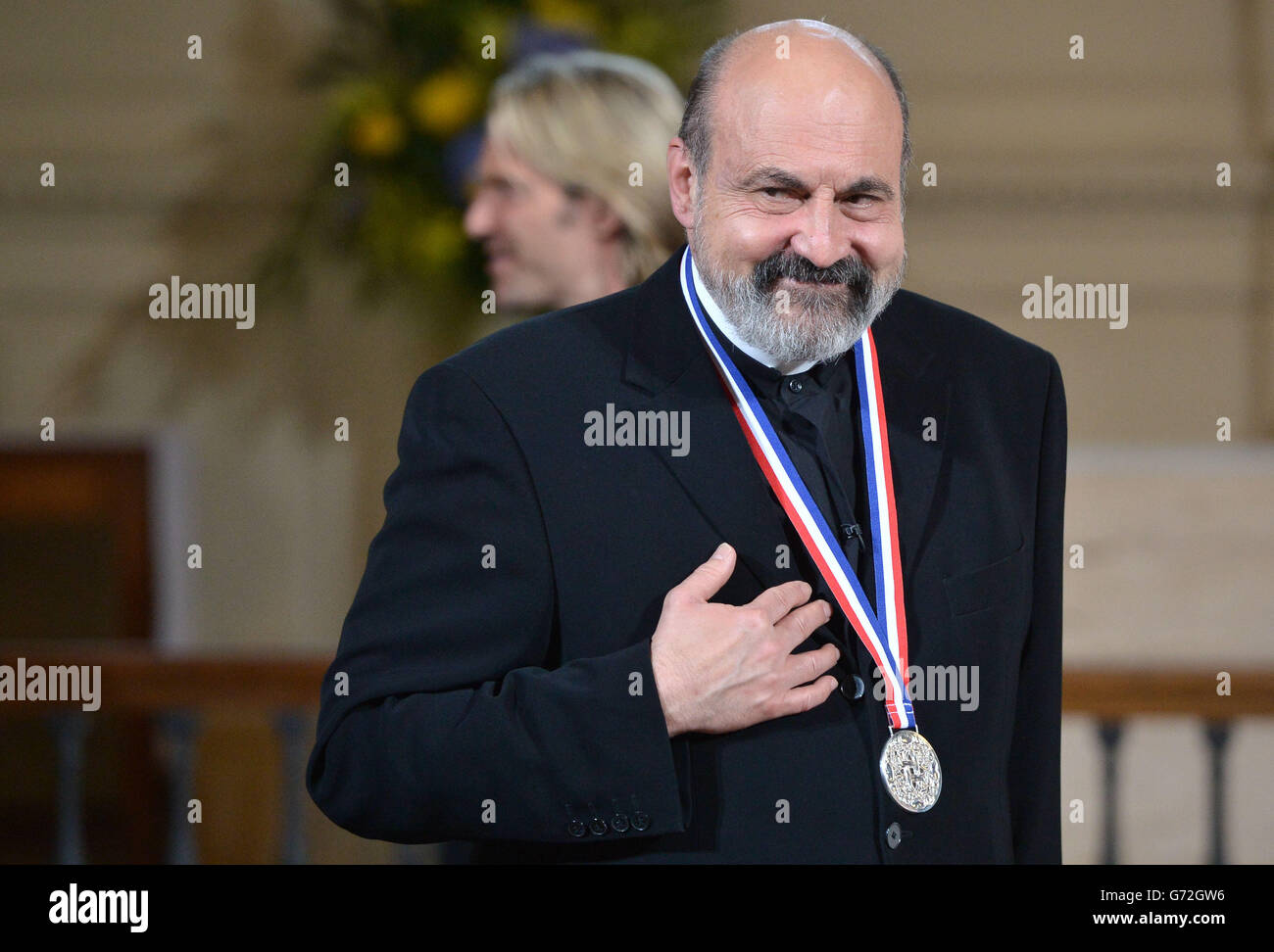 Le Professeur Monsignor Tomas Halik reçoit le Prix Templeton 2014, à l'église St Martin in the Fields, dans le centre de Londres. Banque D'Images