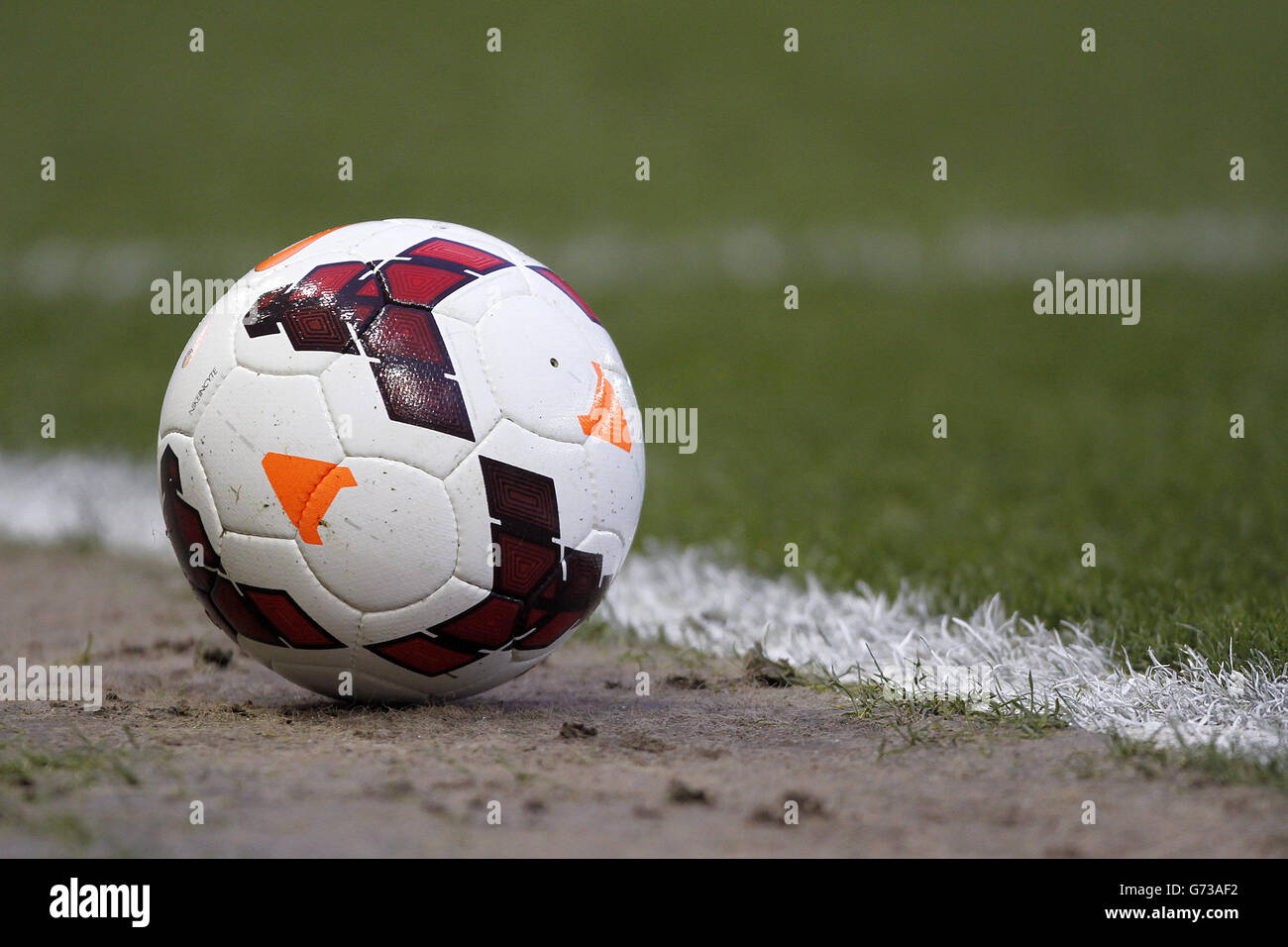 Ballon de foot nike Banque de photographies et d'images à haute résolution  - Alamy