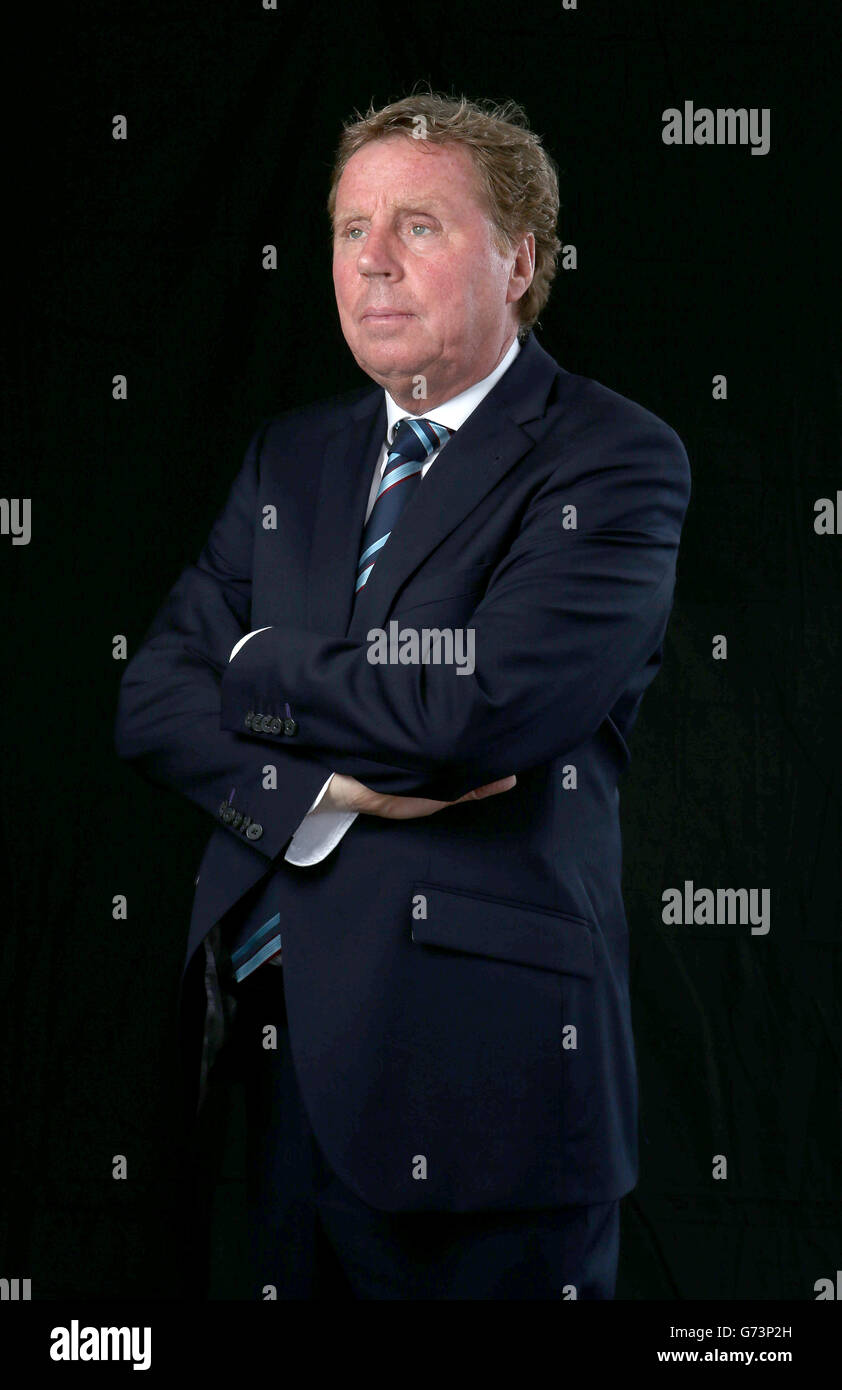 Soccer - Championnat de pari de ciel - Queens Park Rangers Play Off Feature 2013/14 - Imperial College Sports Ground. Harry Redknapp, directeur des Queens Park Rangers Banque D'Images