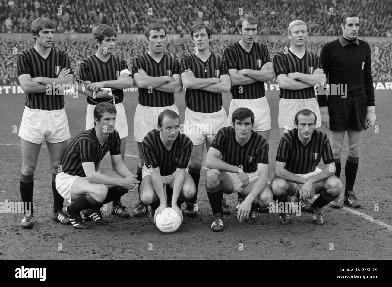 AC Milan, conquérants de Manchester United en demi-finale de la coupe d'Europe. Ils rencontrent maintenant Ajax, l'équipe néerlandaise, en finale. Les Italiens ont battu United, les détenteurs, 2-1 sur l'agrégat dans la demi-finale bien que United a gagné le deuxième pied 1-0 à Old Trafford. Banque D'Images