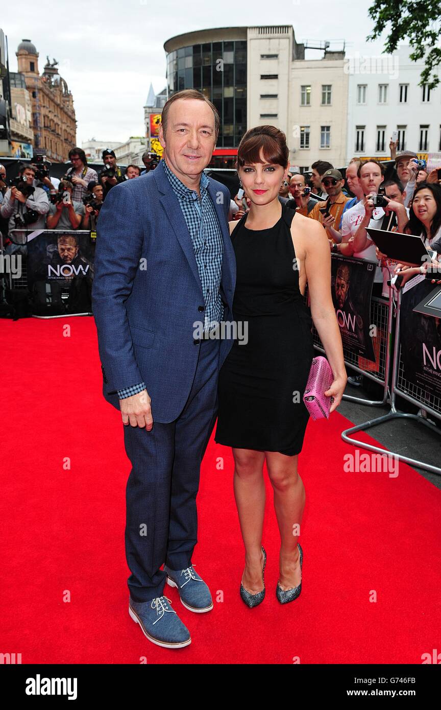 Kevin Spacey et Annabel Scholey arrivent pour la première de maintenant : dans les Wings sur une scène mondiale, à l'Empire, Leicester Square, Londres. Banque D'Images