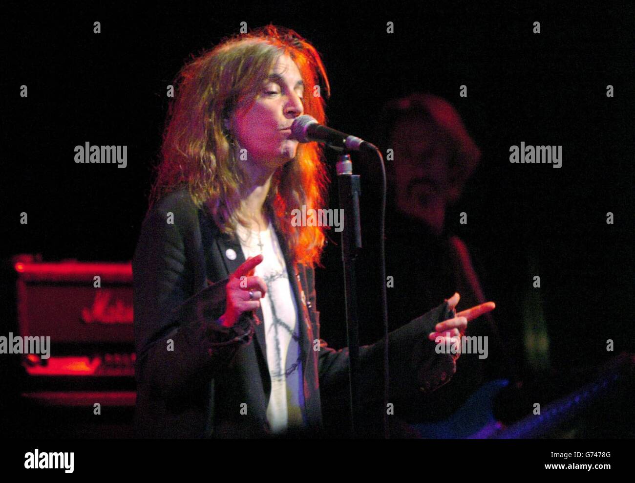 Patti Smith Gig.LA chanteuse AMÉRICAINE Patti Smith joue en direct sur scène au Vicars Street Music venue de Dublin, en Irlande. Banque D'Images