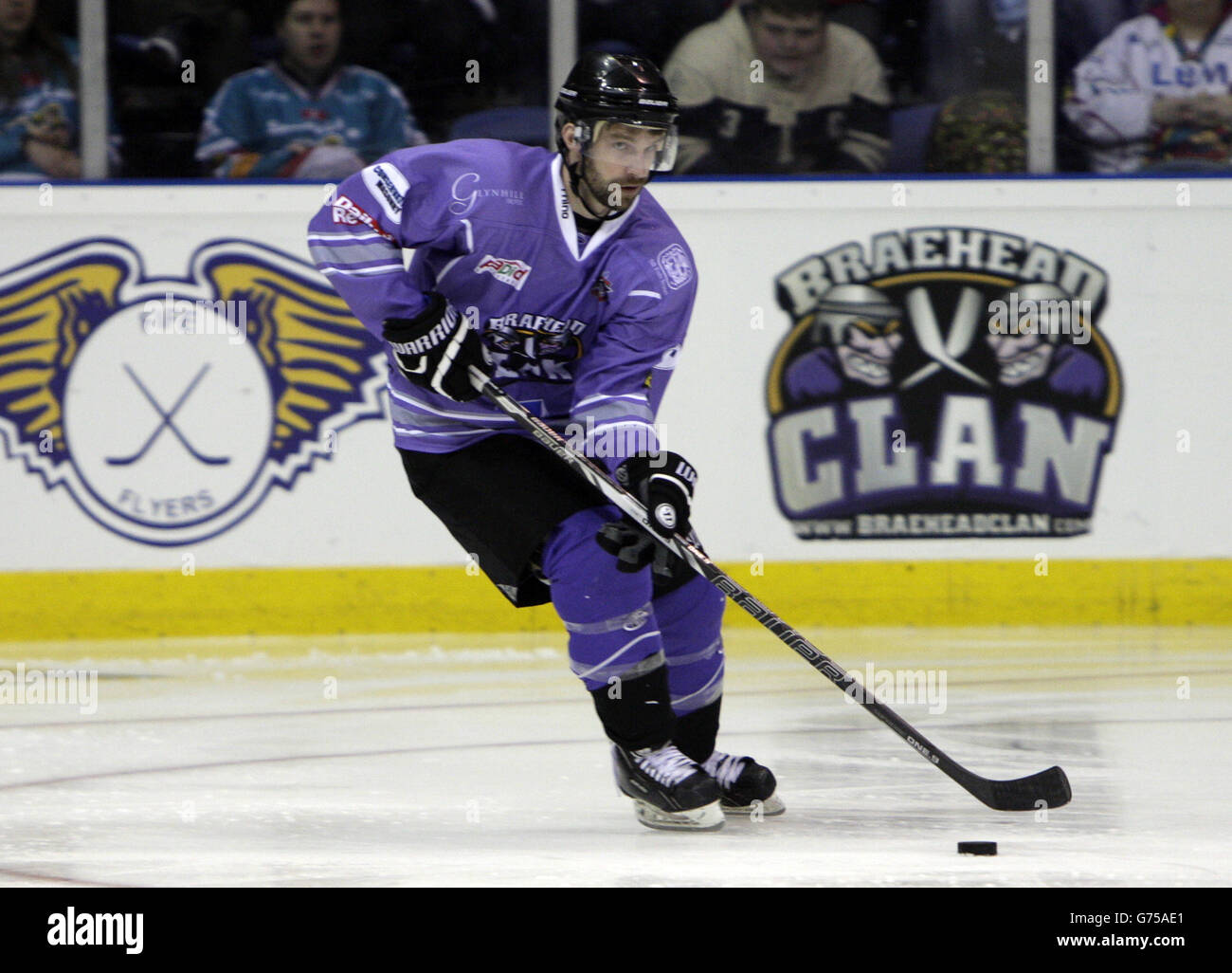Hockey sur glace - Rapid Solicitors Elite Ice Hockey League - 2014 Play offs - Third place Off - Braehead Clan v Fife Flyers ....Kenton Smith, Clan Braehead Banque D'Images