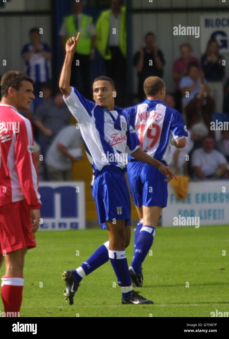 Dean Morgan de Colchester célèbre un but contre Wigan Athletic lors du match Nationwide Division Two à Selhurst Park, Londres. Colchester a gagné 1.0. Photo PA : Mark Lees. PAS D'UTILISATION DU SITE WEB DU CLUB OFFICIEUX. Banque D'Images