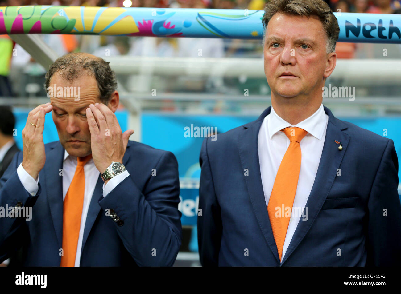 Football - coupe du monde de la FIFA 2014 - quart de finale - pays-Bas / Costa Rica - Arena fonte Nova.Louis van Gaal, directeur des pays-Bas (à droite) et Danny Blind, assistant, avant le lancement Banque D'Images