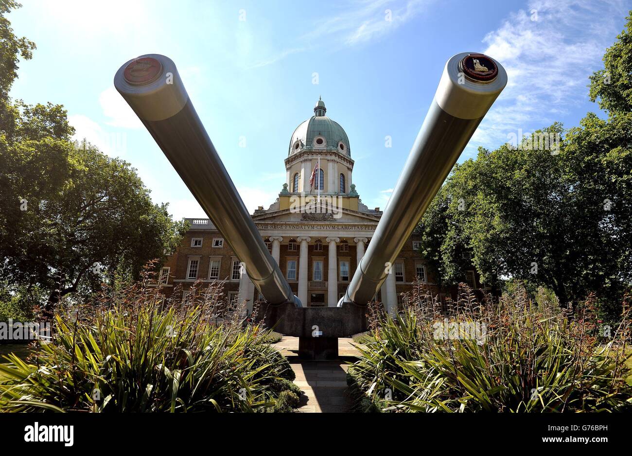 L'entrée principale du musée de la guerre Impériale rénové de Londres a mis quatre ans à se transformer et comprend un nouvel atrium et des galeries de la première Guerre mondiale pour marquer le début du centenaire de la première Guerre mondiale. Banque D'Images