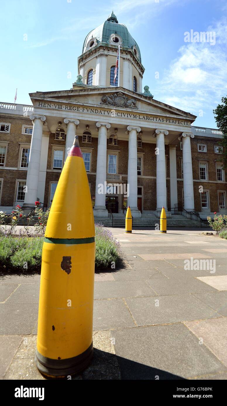 L'entrée principale du musée de la guerre Impériale rénové de Londres a mis quatre ans à se transformer et comprend un nouvel atrium et des galeries de la première Guerre mondiale pour marquer le début du centenaire de la première Guerre mondiale. Banque D'Images