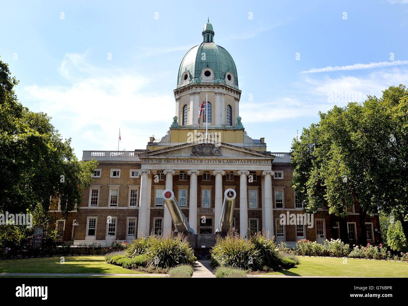 L'entrée principale du musée de la guerre Impériale rénové de Londres a mis quatre ans à se transformer et comprend un nouvel atrium et des galeries de la première Guerre mondiale pour marquer le début du centenaire de la première Guerre mondiale. Banque D'Images