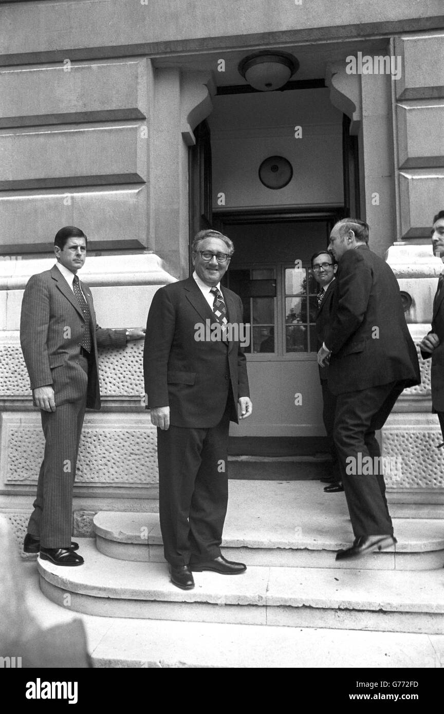 Politique - Le Dr Henry Kissinger rencontre Anthony Crosland - Londres Banque D'Images