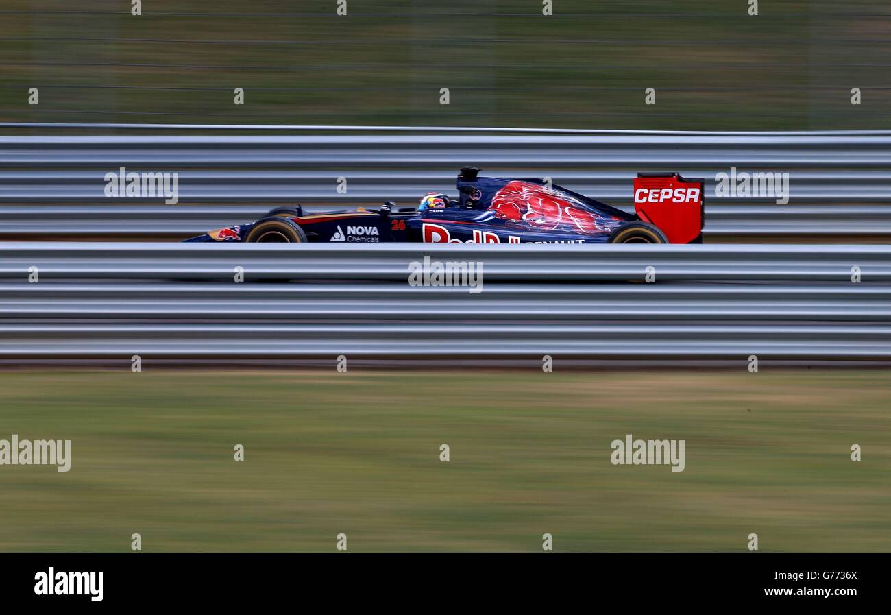 Courses automobiles - Formule 1 essais de mi-saison - deuxième jour - Silverstone.Daniil Kvyat de Toro Rosso pendant les essais de mi-saison au circuit de Silverstone, à Towcester. Banque D'Images