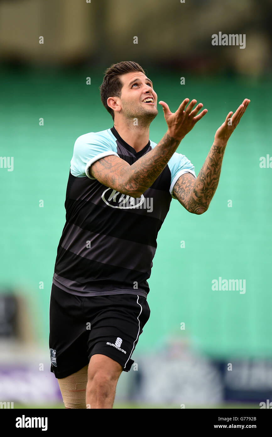 Cricket - NatWest T20 Blast - Surrey / Somerset - Kia Oval. Jade Dernbach de Surrey pendant l'échauffement Banque D'Images