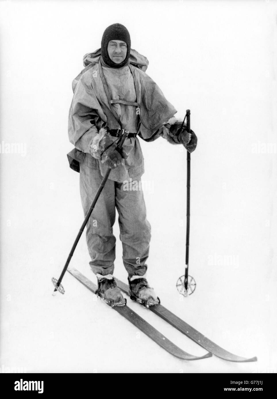 Le Capitaine Robert Falcon Scott en skis au cours de l'expédition Terra Nova (British Antarctic Expedition) de 1910-1913. Banque D'Images