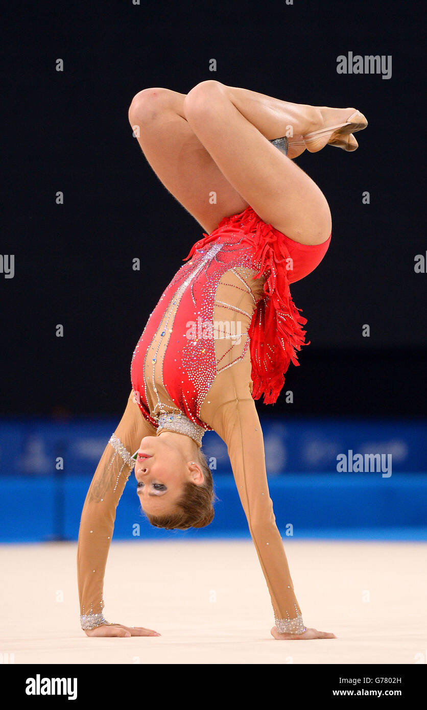 Francesca Jones du pays de Galles participe à la finale de bal individuel de gymnastique rythmique à l'Hydro SSE lors des Jeux du Commonwealth de 2014 à Glasgow. Banque D'Images