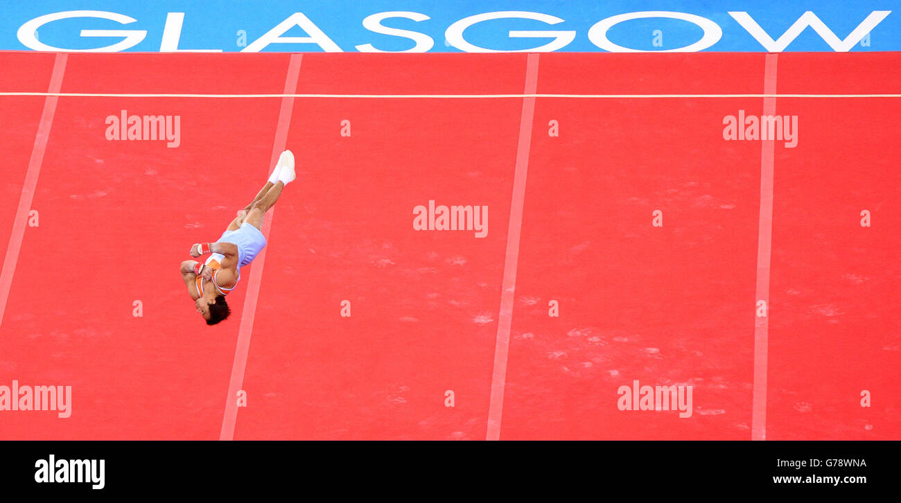 Aditya Rana, en Inde, est en compétition sur le sol lors de la finale de l'équipe masculine et de la qualification individuelle à la SEE Hydro, lors des Jeux du Commonwealth de 2014 à Glasgow. Banque D'Images