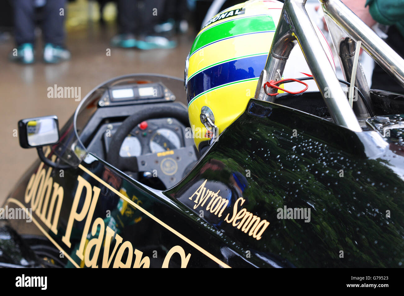 Ayrton Senna Lotus Formule 1 Grand Prix au Goodwood Festival of Speed, Royaume-Uni, 2016. La voiture de course historique JPS F1 a été conduite par Ayrton Senna Banque D'Images