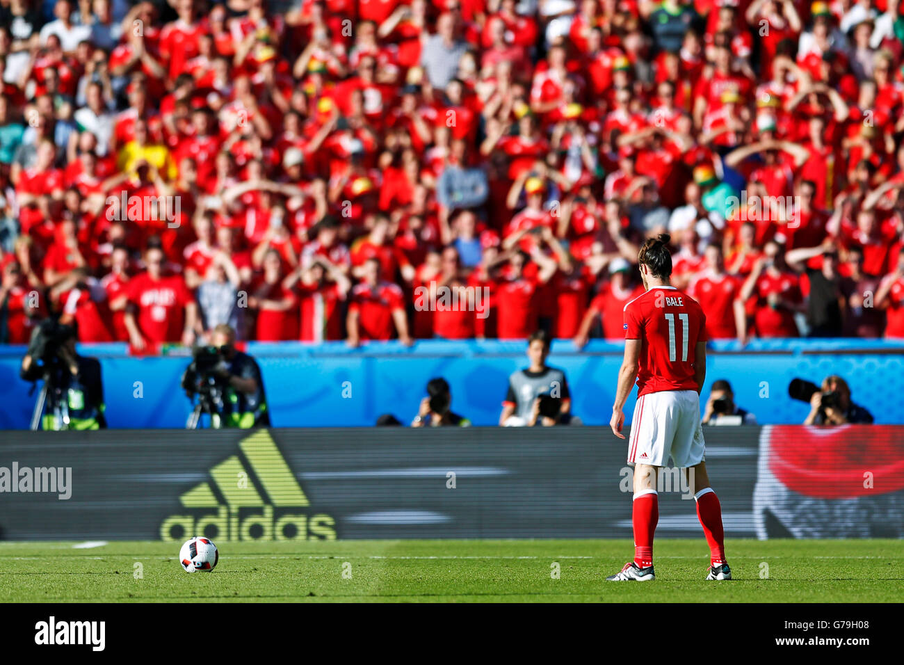 Paris, France. © D. 25 Juin, 2016. Gareth Bale (WAL) Football/soccer : UEFA EURO 2016 ronde de 16 match entre le Pays de Galles 1-0 Irlande du Nord au Parc des Princes à Paris, France. © D .Nakashima/AFLO/Alamy Live News Banque D'Images