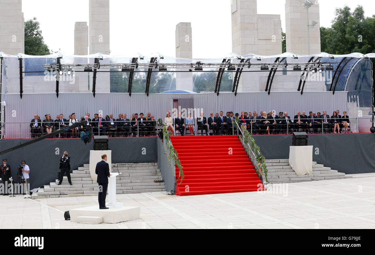 Le duc de Cambridge prend la parole lors d'une cérémonie au Mémorial Inter-allié de Cointe, à Liège, en Belgique, commémorant le 100e anniversaire du début de la première Guerre mondiale. Banque D'Images