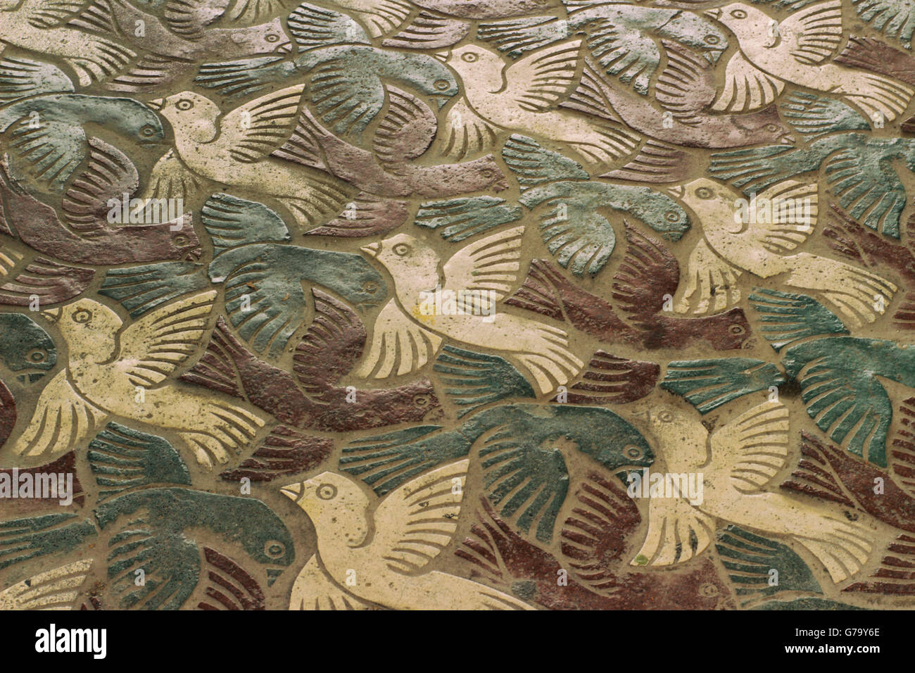 Photographie d'un sol en mosaïque motif oiseaux Banque D'Images