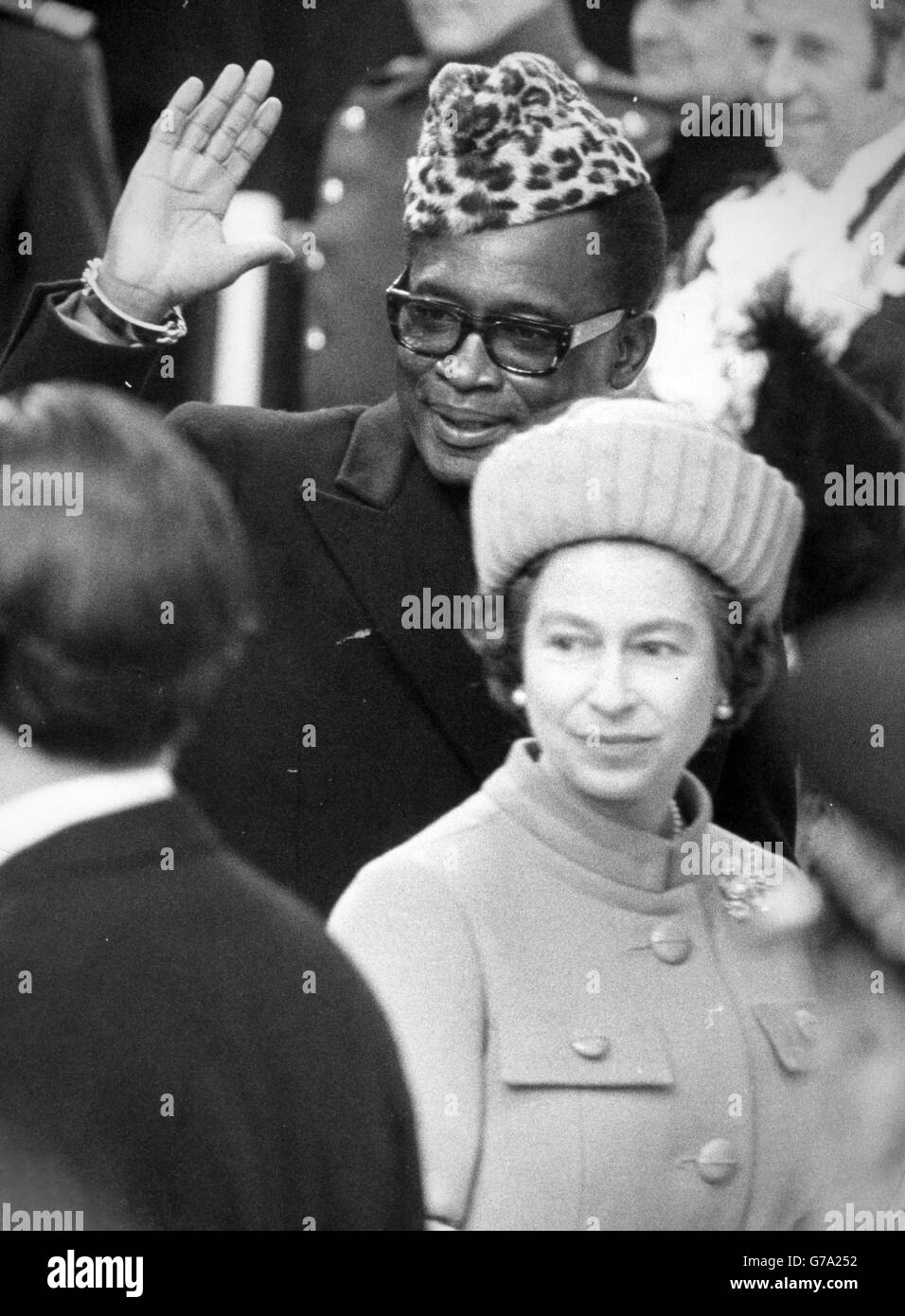 Le Président Mobutu du Zaïre est accompagné de la Reine AT début d'une visite d'état de trois jours Banque D'Images