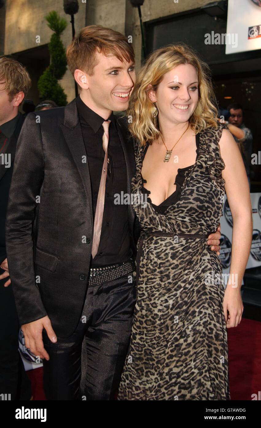 Le chanteur Alexander Kapranos de Franz Ferdinand arrive pour le prix national annuel de la musique de mercure à Grosvenor House, Park Lane, dans le centre de Londres. Banque D'Images