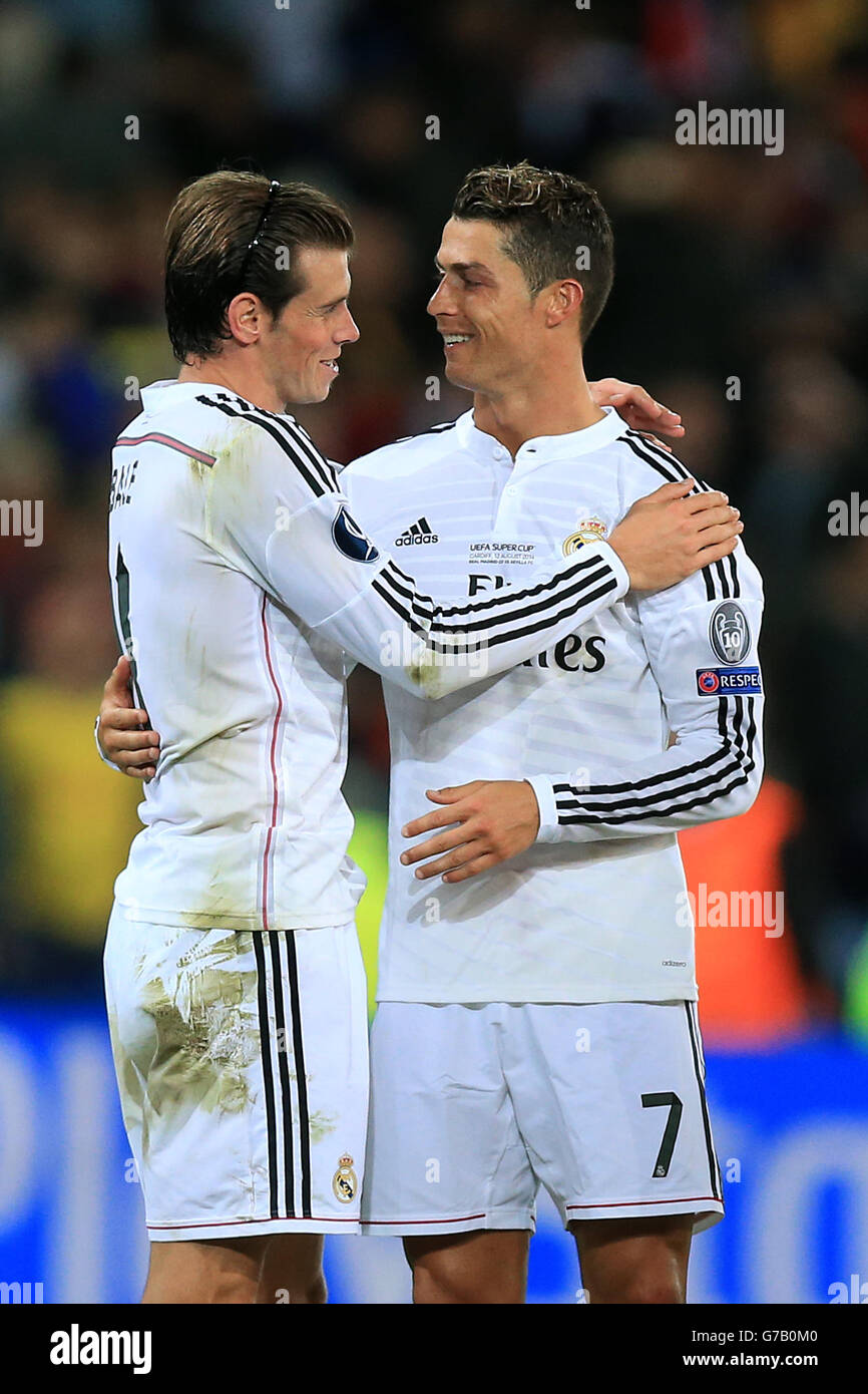 Cristiano Ronaldo et Gareth Bale du Real Madrid s'étreinte après leur  Victoire dans la Super coupe de l'UEFA Photo Stock - Alamy