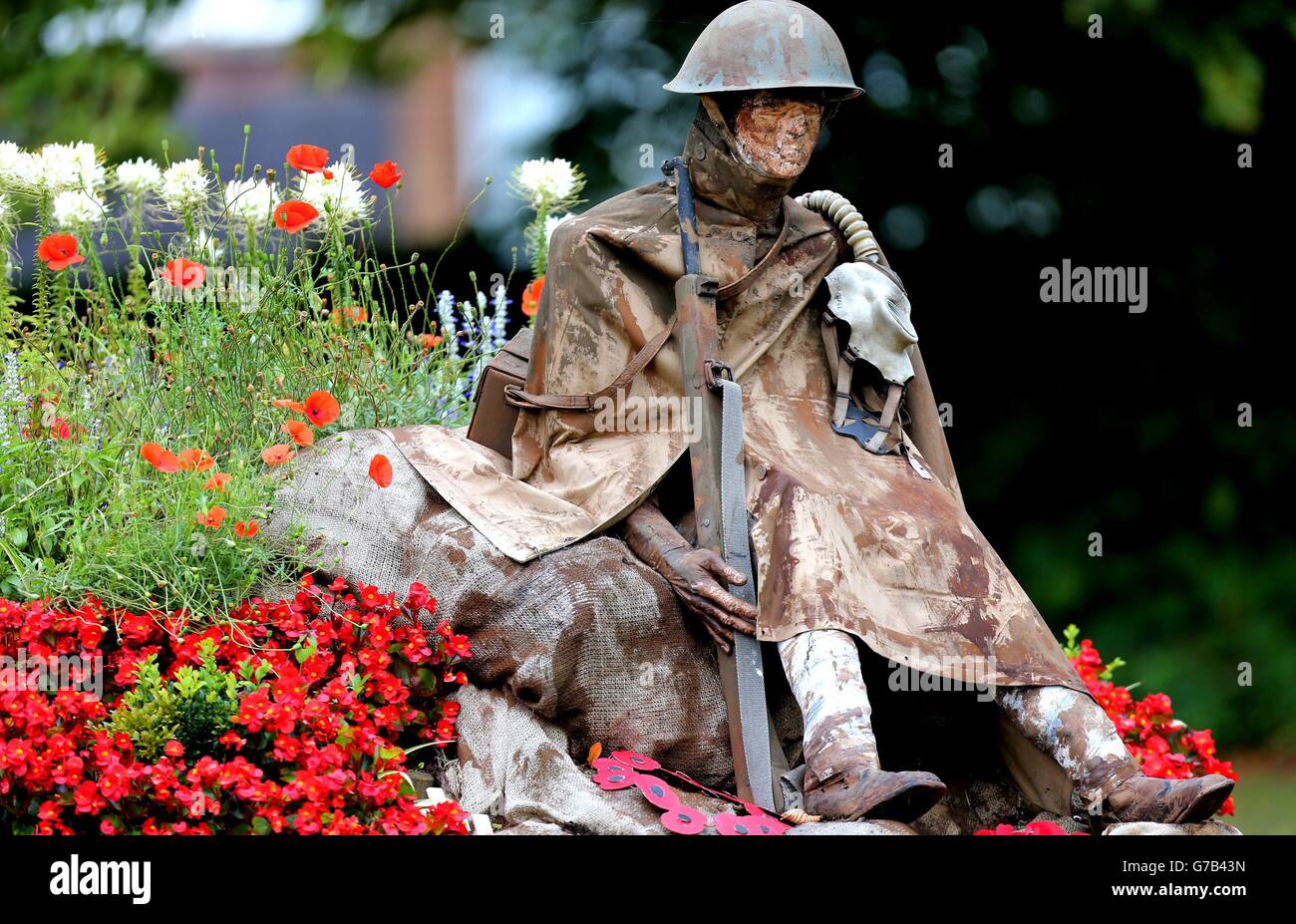 Un hommage floral marquant le 100e anniversaire de la première Guerre mondiale est exposé à Woolton Village, à Liverpool. Banque D'Images