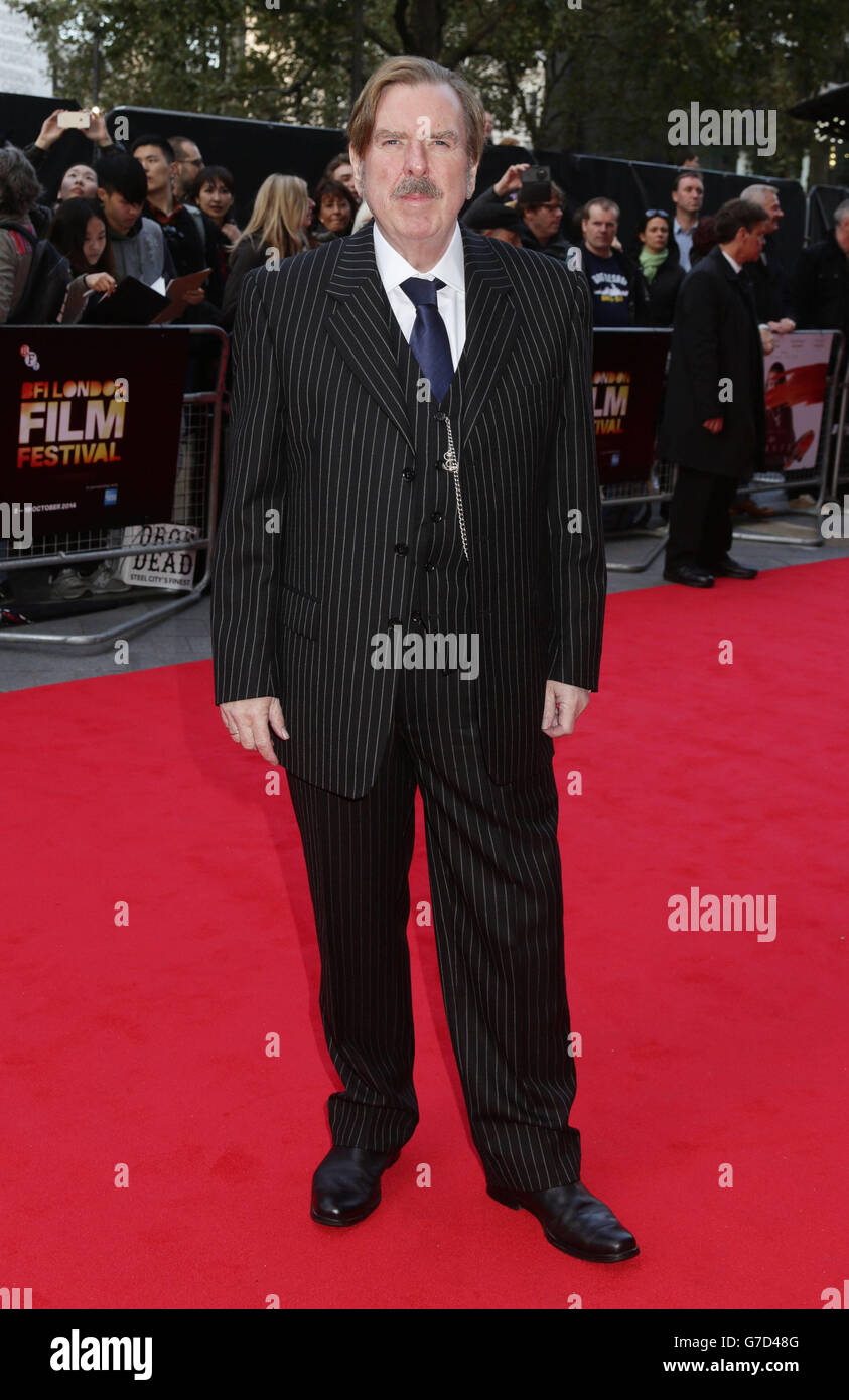 Timothy Spall arrive au gala du festival de cinéma BFI London de M. Turner à Odeon West End à Leicester Square, Londres. Banque D'Images