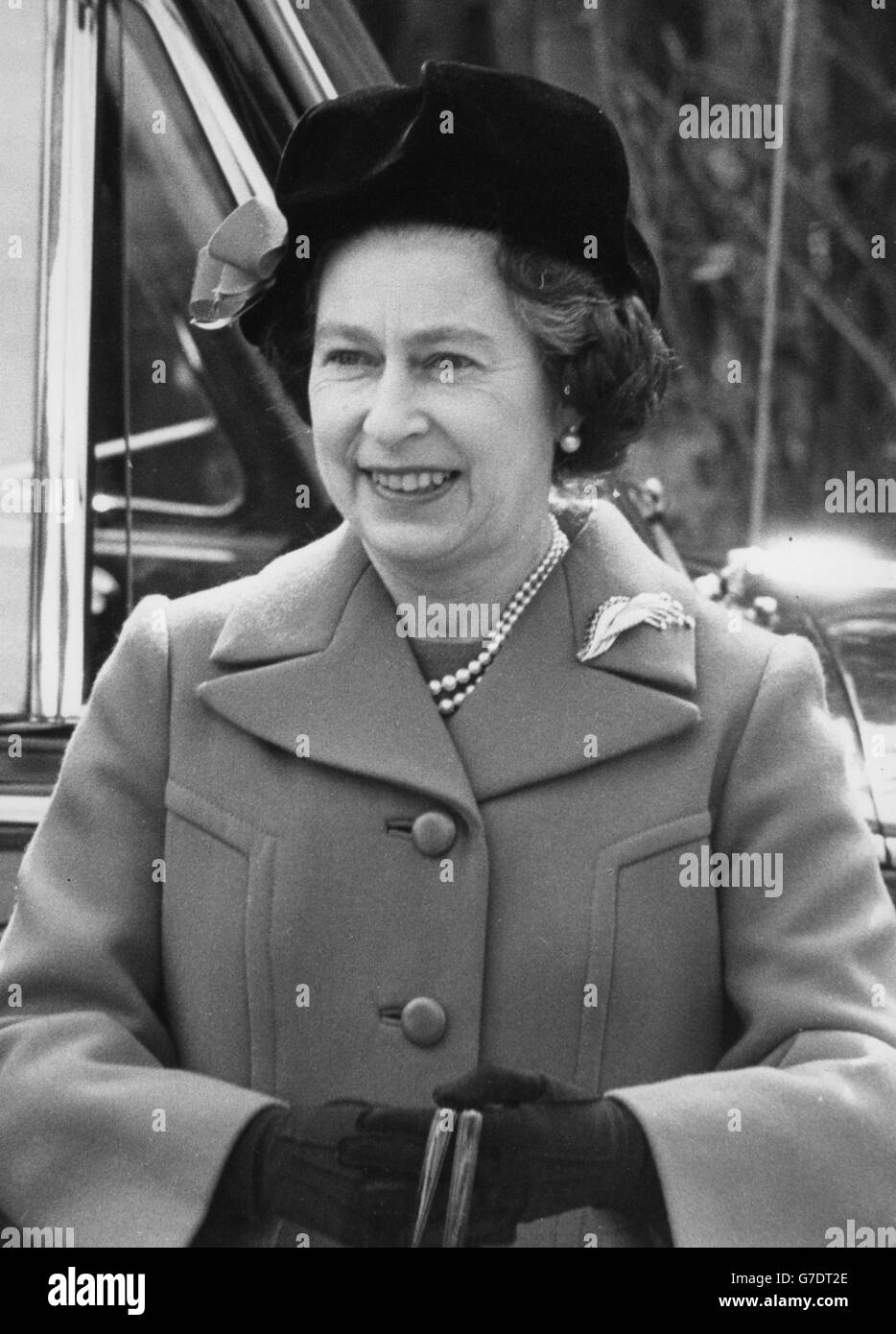 La reine Elizabeth II visite la ville de Reading dans le Berkshire. Banque D'Images