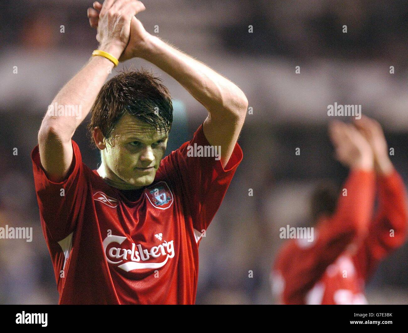 John Arne Riise (à gauche) de Liverpool célèbre leur victoire de 1-0 sur Deportivo lors de la Ligue des champions de l'UEFA, Group A Match à l'Estadio Municipal de Riazor, à la Coruna, en Espagne. Banque D'Images