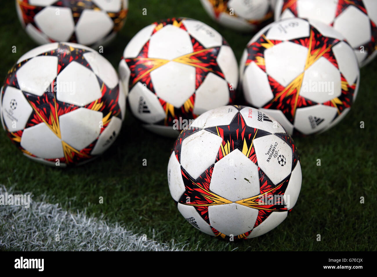 Football - UEFA Champions League - Groupe G - Schalke 04 / Sporting CP - Veltins-Arena.Balles de match de la Ligue des champions de l'UEFA Banque D'Images