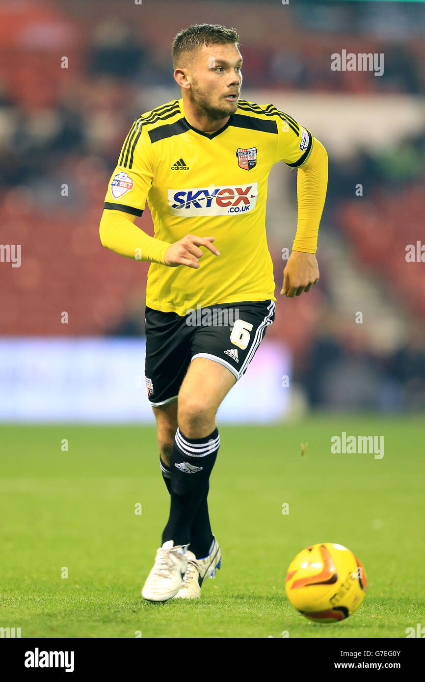 Football - championnat Sky Bet - Nottingham Forest / Brentford - City Ground. Harlee Dean, Brentford Banque D'Images