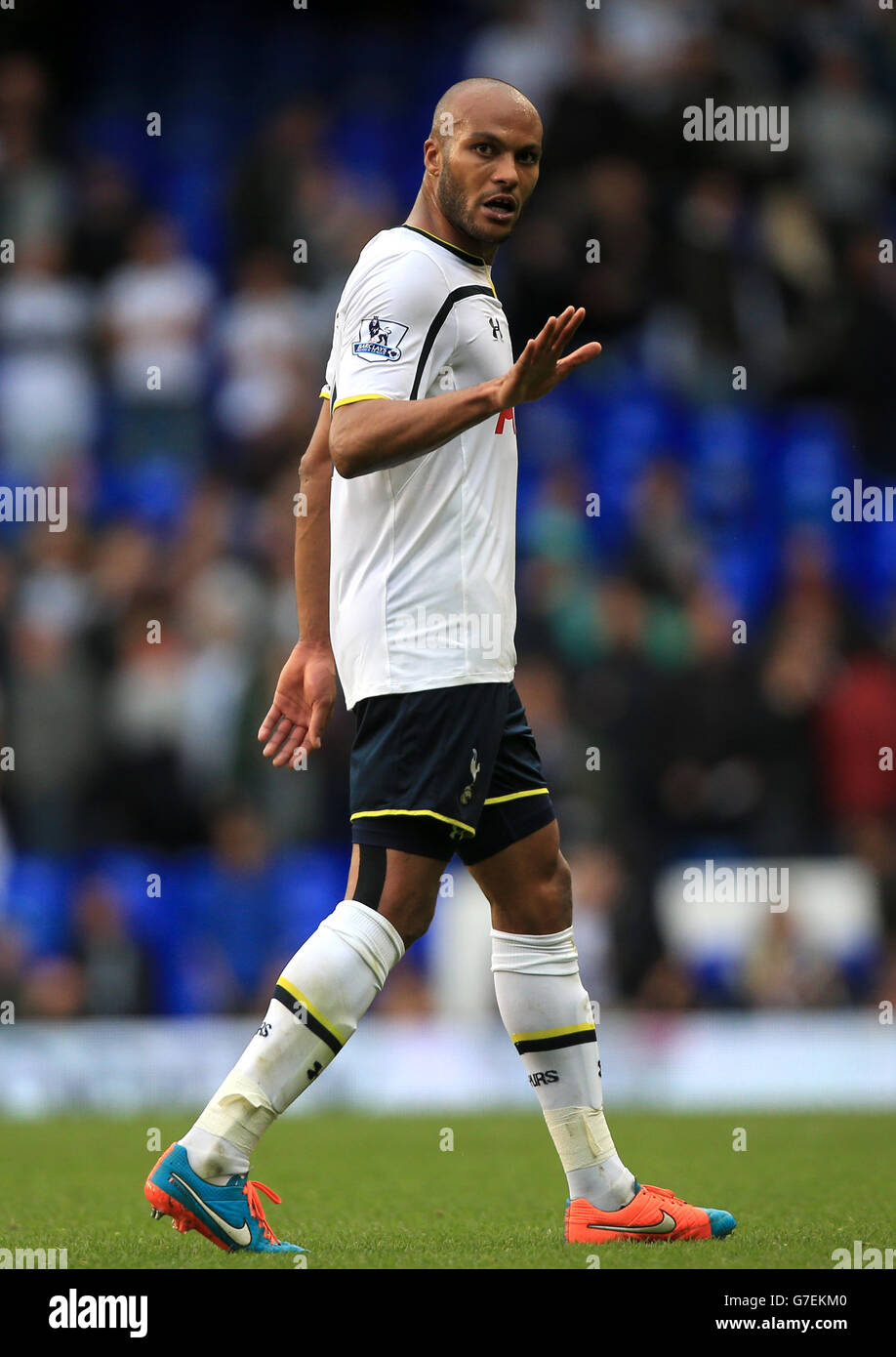 Younes Kabul de Tottenham Hotspur a été abattu lors du match de la Barclays Premier League à White Hart Lane, Londres. Banque D'Images