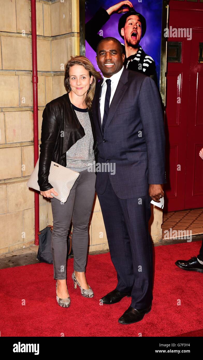 David Lammy et sa femme Nicola Green assistent à la soirée d'ouverture de Memphis The musical au théâtre Shaftesbury, Londres. Banque D'Images