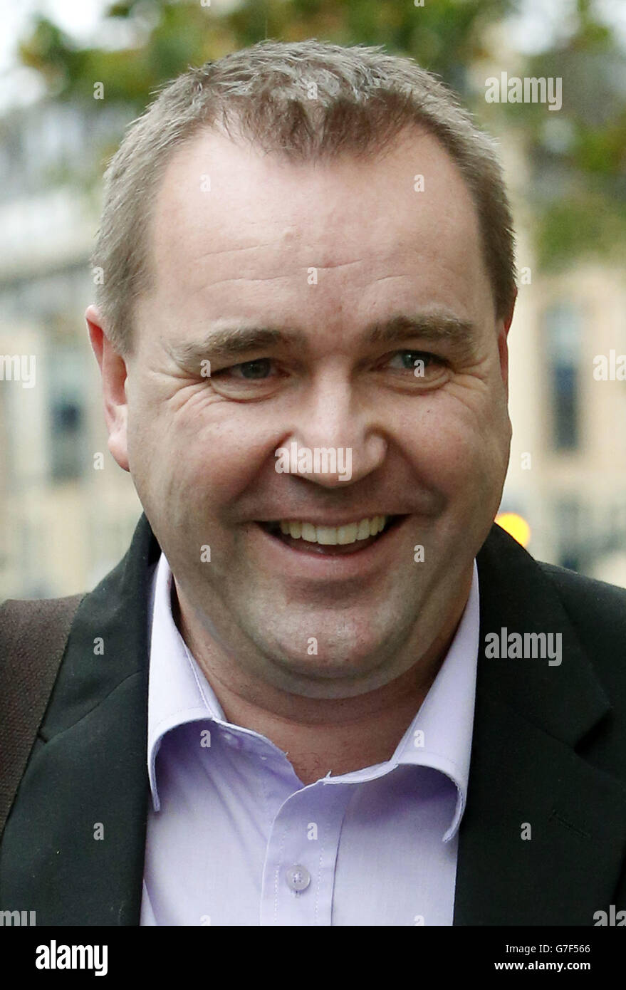 Neil Findlay un candidat possible pour remplacer Johann Lamont en tant que chef du parti travailliste écossais, en dehors des bureaux du travail écossais de Glasgow, en Écosse. Banque D'Images