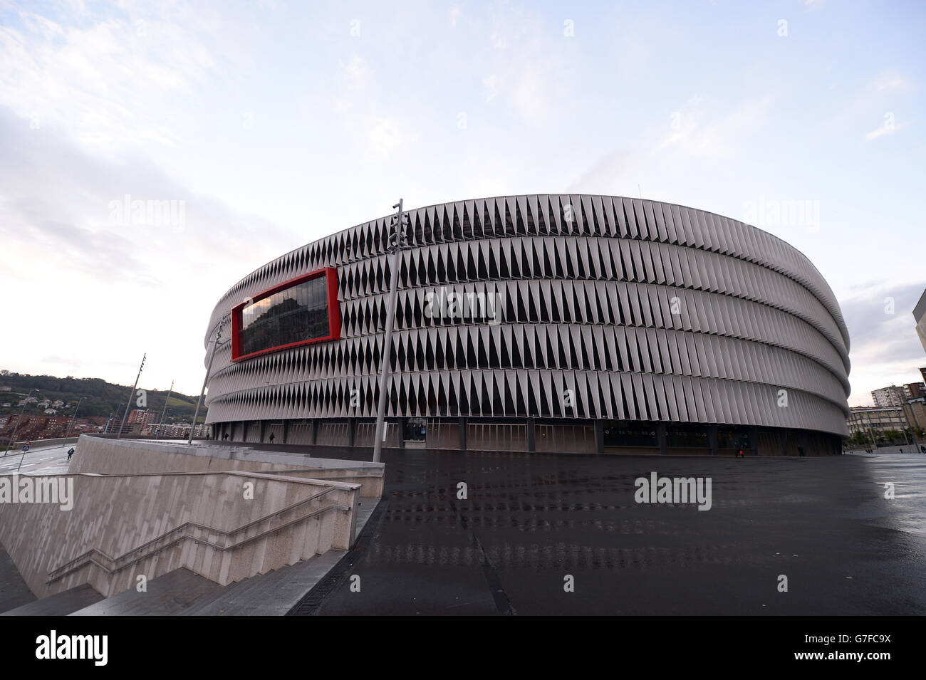 Football - Ligue des champions de l'UEFA - Groupe H - Athlétique Bilbao / FC Porto - Stade San Mames. Vue générale sur le stade San Mames Banque D'Images