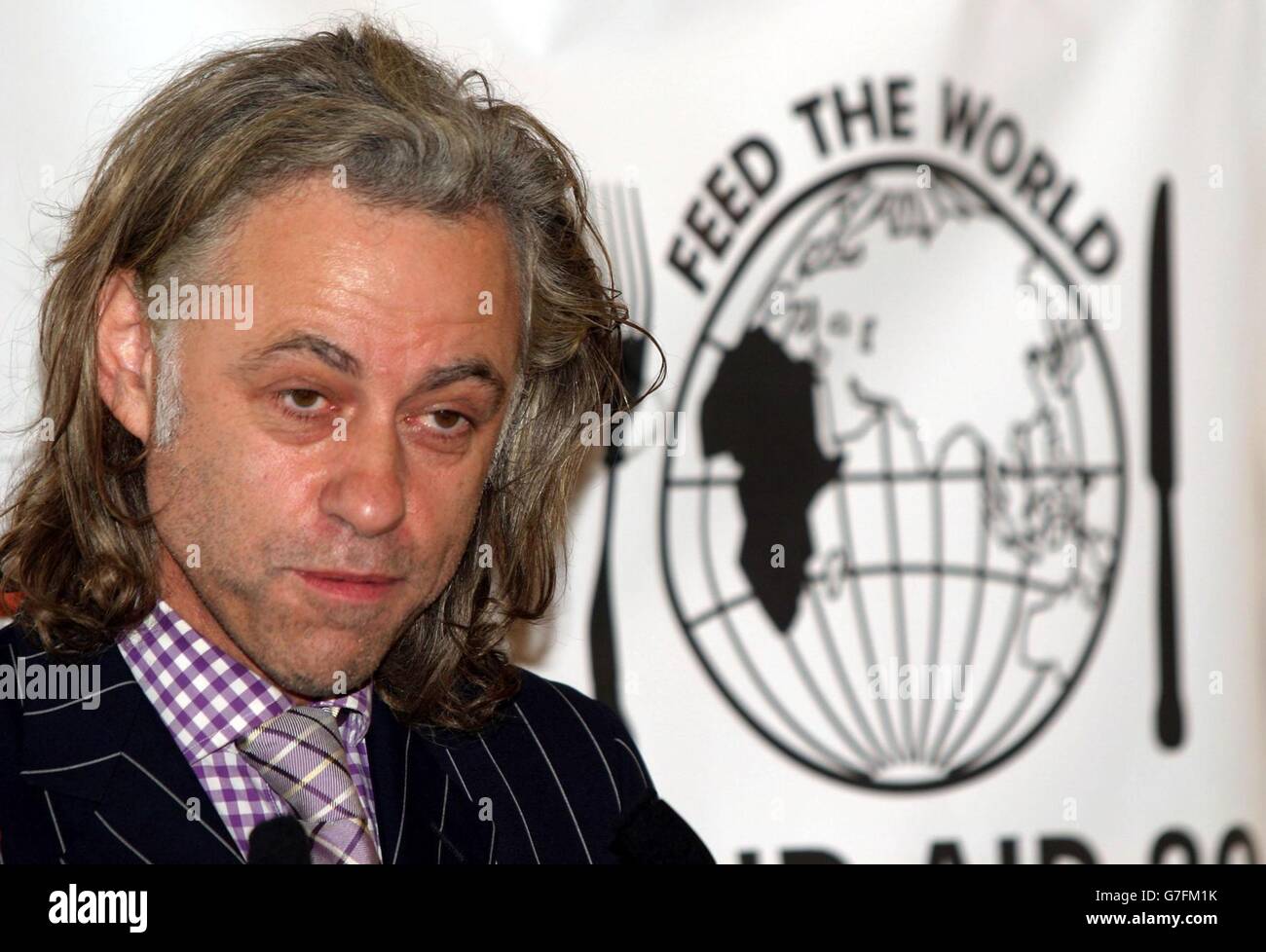 Bob Geldof à New York pour promouvoir le DVD Live Aid. Son apparition a suivi la diffusion en Grande-Bretagne du nouveau single de charité Band Aid 20 pour recueillir de l'argent pour l'Afrique. Banque D'Images
