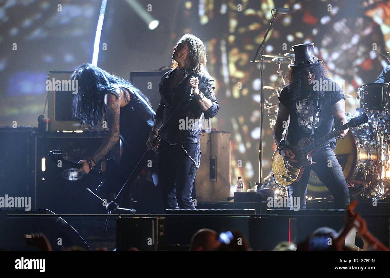 Myles Kennedy (à gauche) et Slash (à droite) se sont produits lors des MTV Europe Music Awards 2014 à SSE Hydro, Glasgow, Écosse. Banque D'Images
