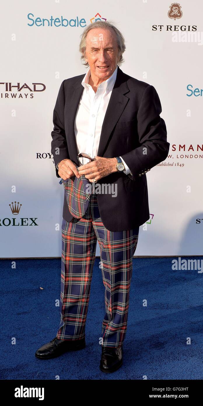 Sir Jackie Stewart arrive pour le match de la coupe de polo Sentebale au Ghantoot Racing & amp; Polo Club à Abu Dhabi, aux Émirats arabes Unis, lors de sa visite au Moyen-Orient. Banque D'Images