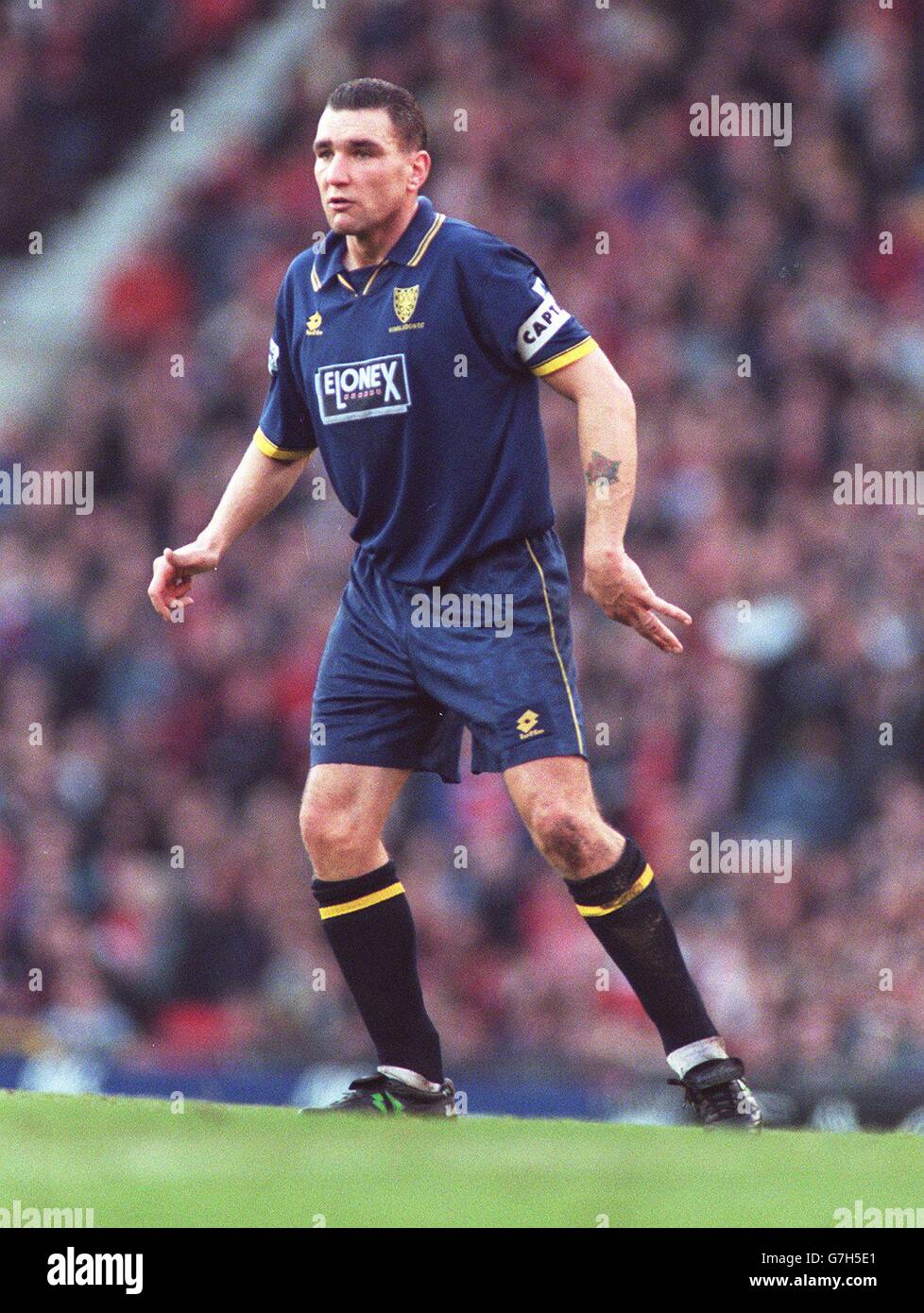 Football - coupe FA - quatrième tour - Manchester United / Wimbledon.Vinnie Jones, Wimbledon Banque D'Images