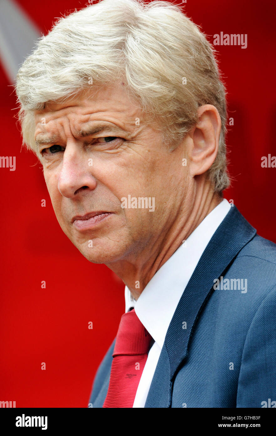 Arsène Wenger, manager d'Arsenal au cours de test match de foot entre FC Cologne 1-2 Arsenal, stade Rhein-Energie-Stadion, Cologne Banque D'Images