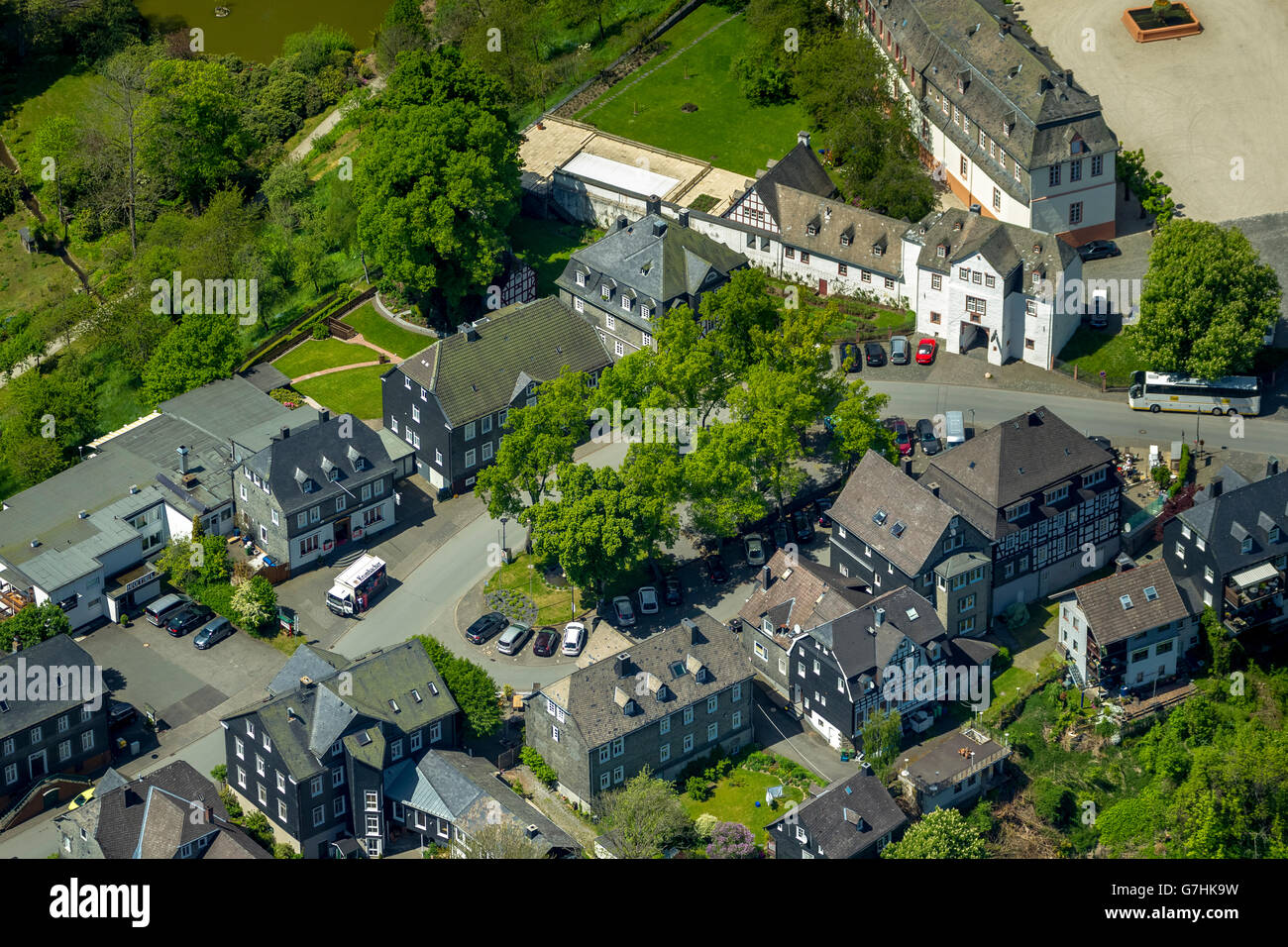 Vue aérienne, la place Goetheplatz, Bad Berleburg, Düren, montagnes Rothaargebirge, Rhénanie du Nord-Westphalie, Allemagne, Europe, Banque D'Images