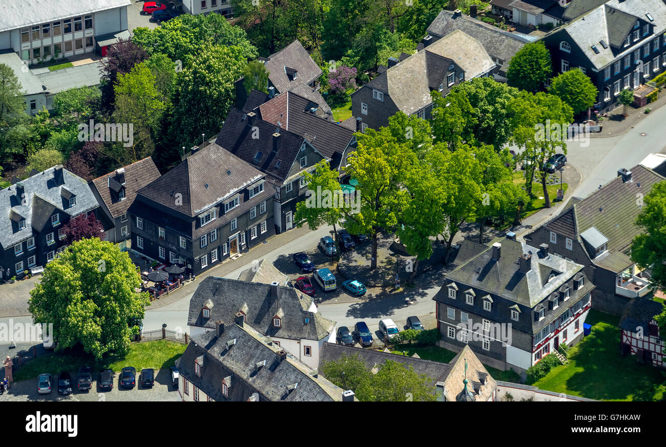 Vue aérienne, la place Goetheplatz, Bad Berleburg, Düren, montagnes Rothaargebirge, Rhénanie du Nord-Westphalie, Allemagne, Europe, Banque D'Images
